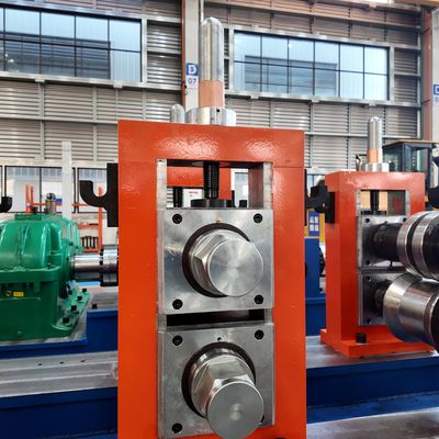 China 2-4 mm Thickness Steel Roll Forming Machine ISO9001